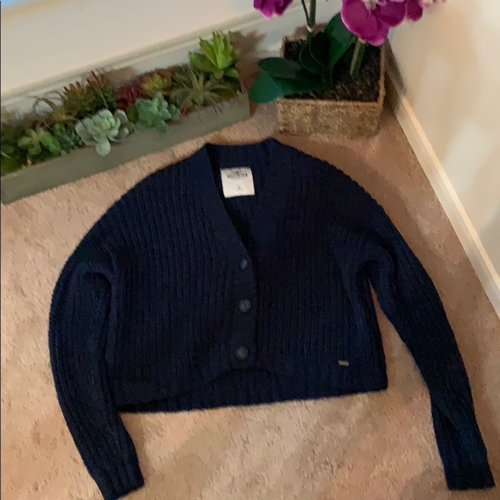3/$30🌟Hollister Blue Crop Sweater